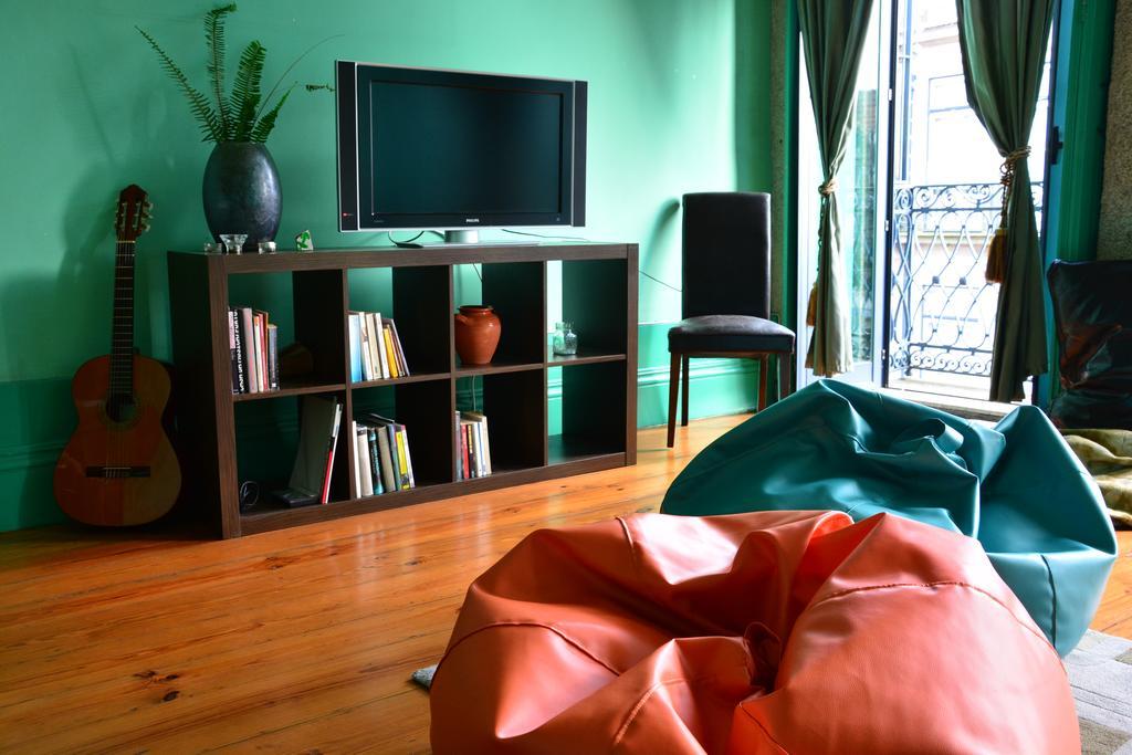 Alma Porto Hostel Bagian luar foto