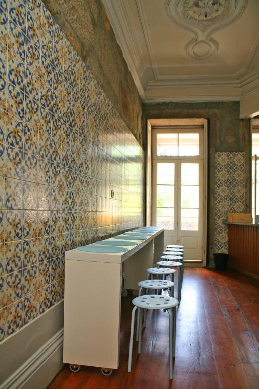Alma Porto Hostel Bagian luar foto